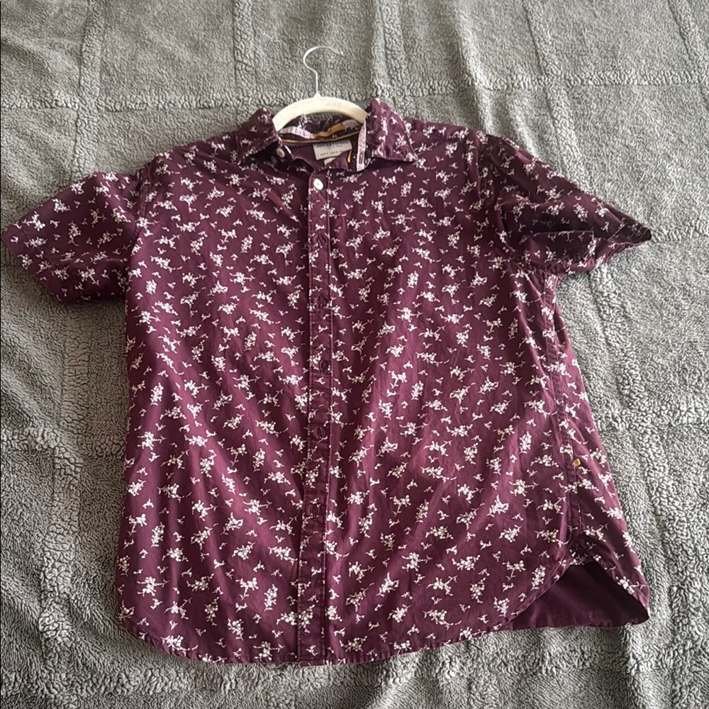 Men's Burgundy Patterned Shirt